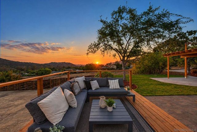 14475 Pebble Canyon Dr, Poway, CA 92064
