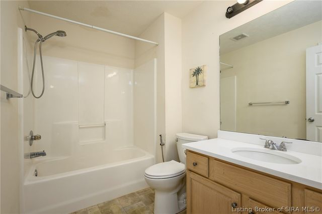 2603 Meadowview Court, Jeffersonville, IN 47130