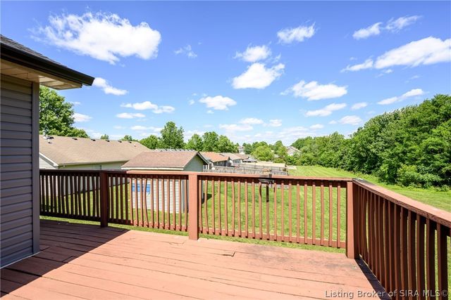 2603 Meadowview Court, Jeffersonville, IN 47130