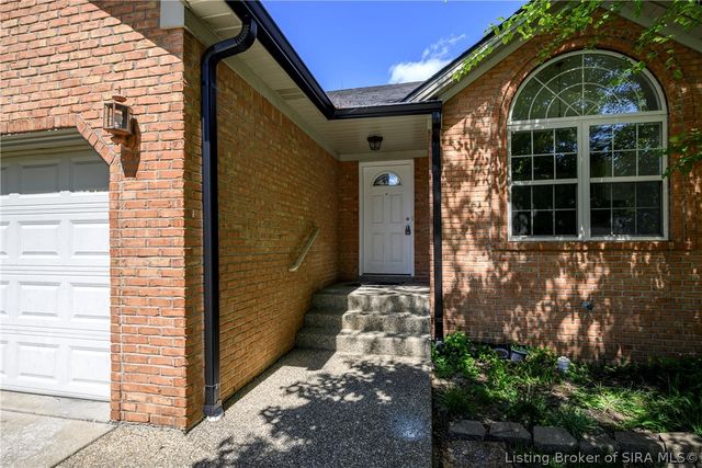 2603 Meadowview Court, Jeffersonville, IN 47130