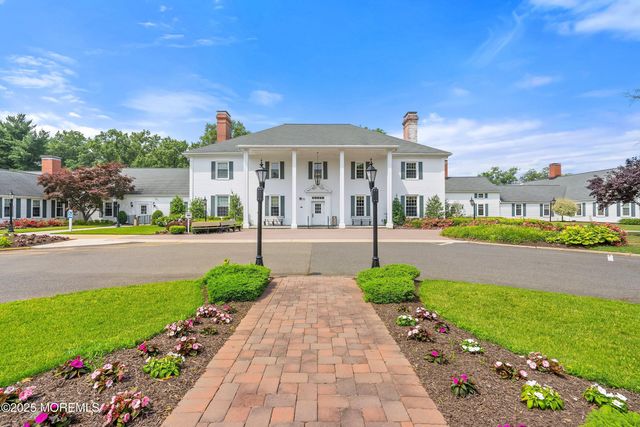 142 Providence Way 142C, Monroe, NJ 08831