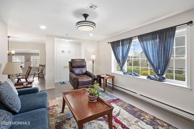 142 Providence Way 142C, Monroe, NJ 08831