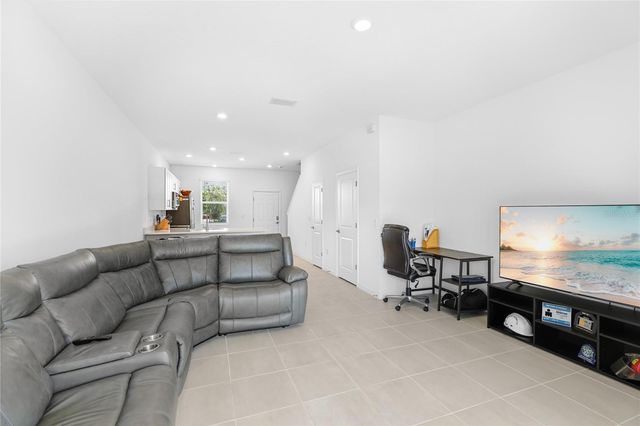 8865 DAYBREAK STREET, Sarasota, FL 34241