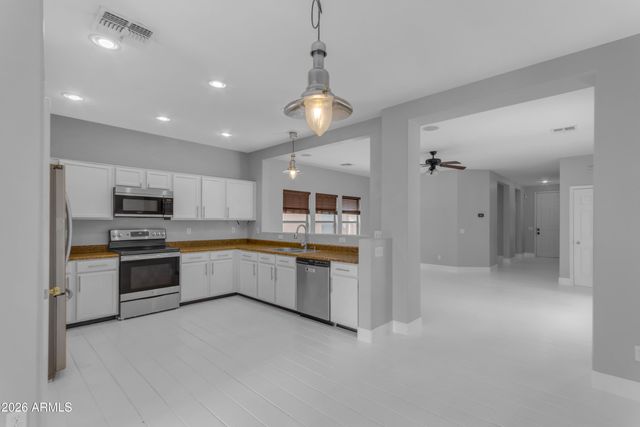 21127 E AVENIDA DEL VALLE Court, Queen Creek, AZ 85142