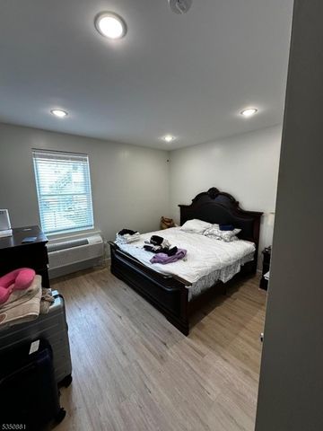 88 N 7Th St, Paterson City, NJ 07522