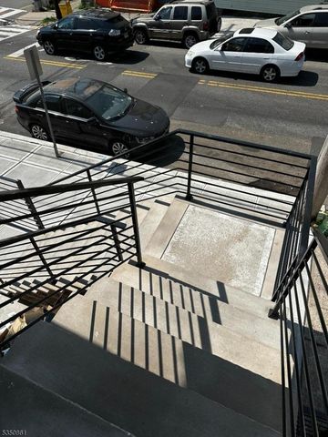 88 N 7Th St, Paterson City, NJ 07522