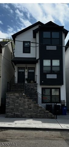 88 N 7Th St, Paterson City, NJ 07522