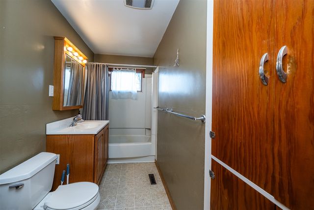 2993 E Lemon Creek Road, Berrien Springs, MI 49103