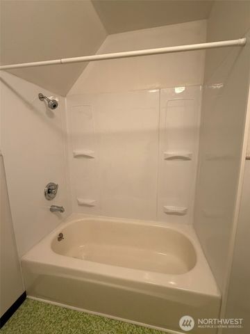 809 W Market Street, Aberdeen, WA 98520