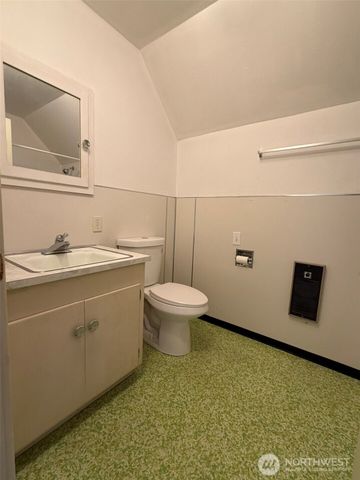 809 W Market Street, Aberdeen, WA 98520