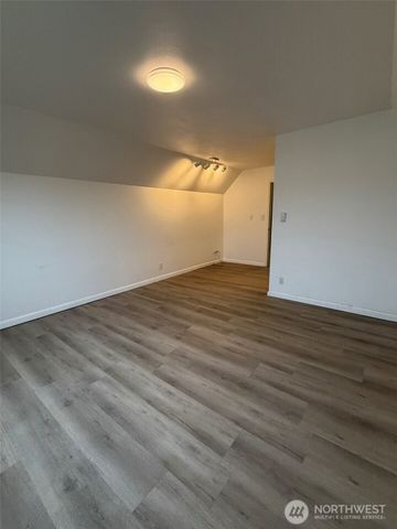 809 W Market Street, Aberdeen, WA 98520