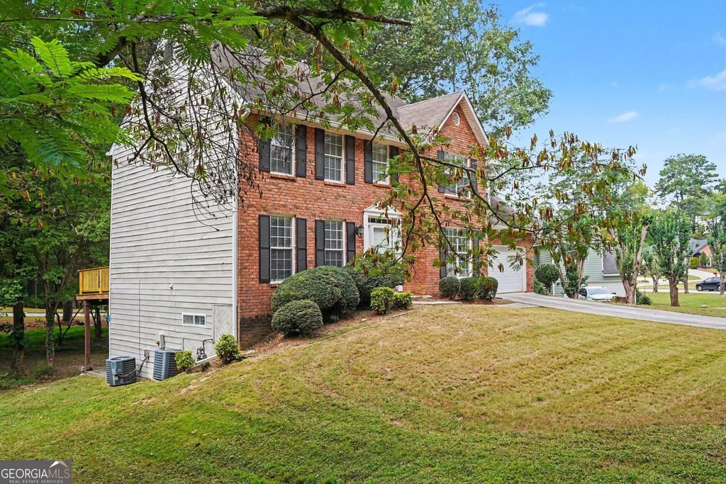 7211 Wheeler Trail, Lithonia, GA 30058 — exterior