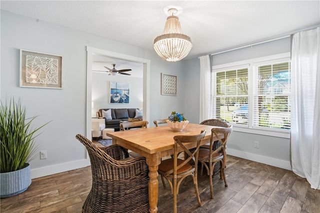 220 Tennessee Ave, St Simons Island, GA 31522