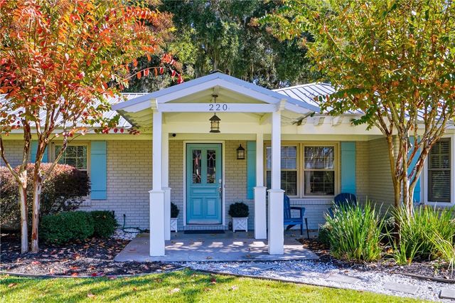 220 Tennessee Ave, St Simons Island, GA 31522