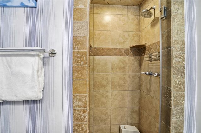 220 Tennessee Ave, St Simons Island, GA 31522