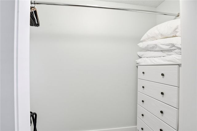 220 Tennessee Ave, St Simons Island, GA 31522