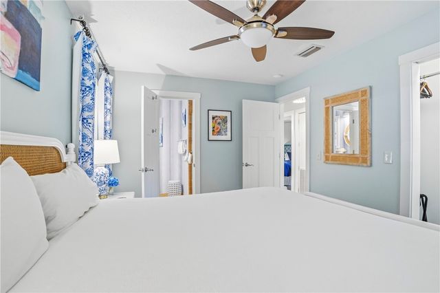 220 Tennessee Ave, St Simons Island, GA 31522