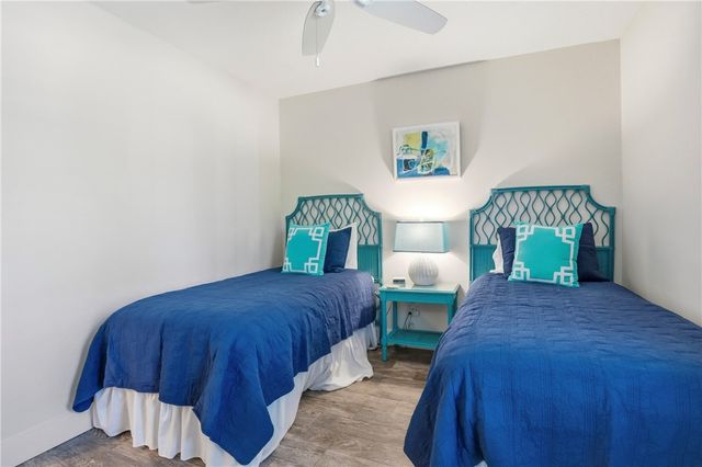 220 Tennessee Ave, St Simons Island, GA 31522