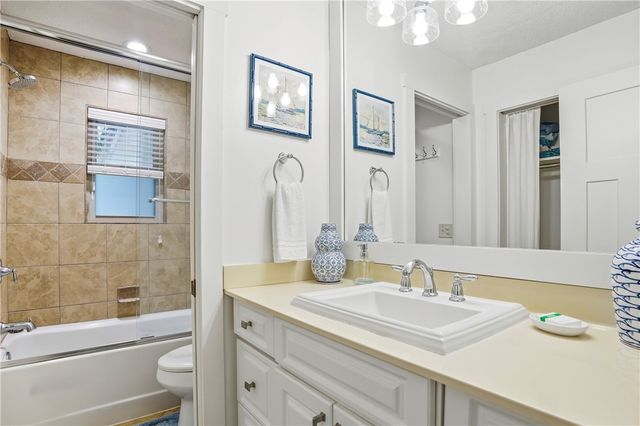 220 Tennessee Ave, St Simons Island, GA 31522