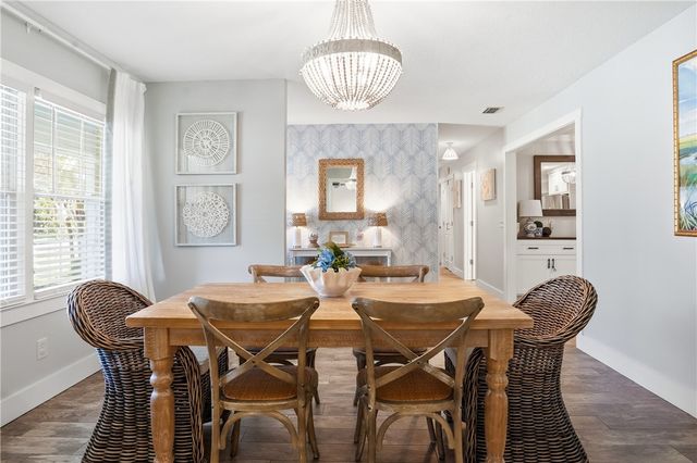 220 Tennessee Ave, St Simons Island, GA 31522