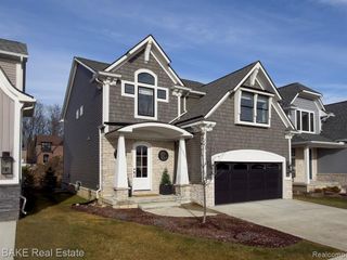 205 Mountain View Lane, Milford, MI 48381