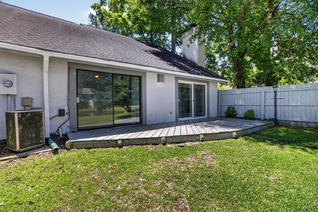 101 Chattum Court, Summerville, SC 29485