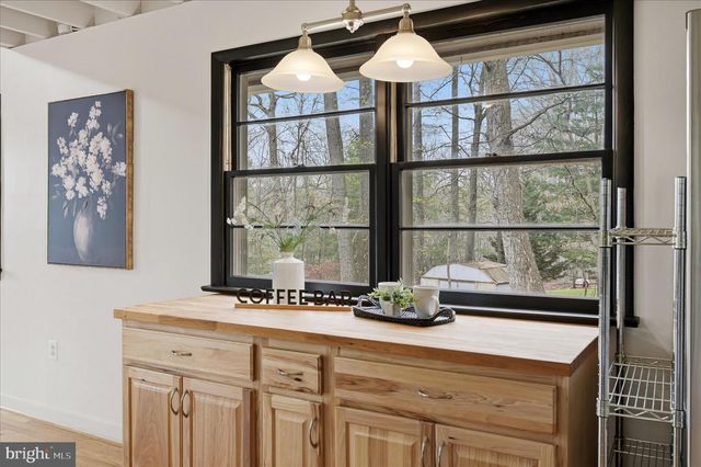 175 FERN DR, Harpers Ferry, WV 25425