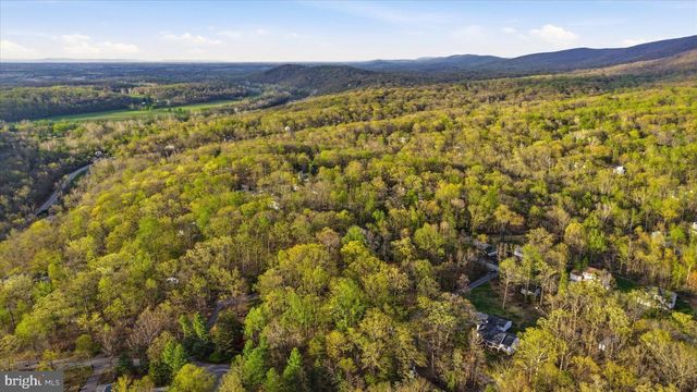 175 FERN DR, Harpers Ferry, WV 25425