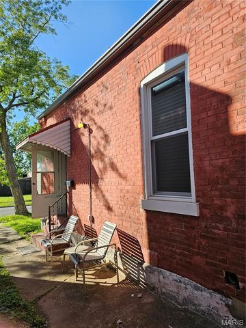 6104 Idaho Avenue, St Louis, MO 63111