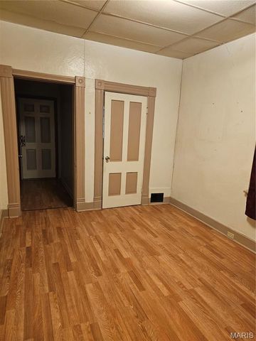 6104 Idaho Avenue, St Louis, MO 63111