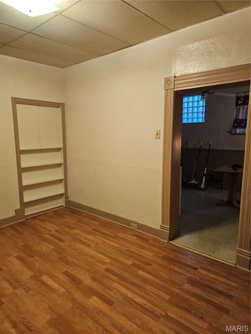 6104 Idaho Avenue, St Louis, MO 63111