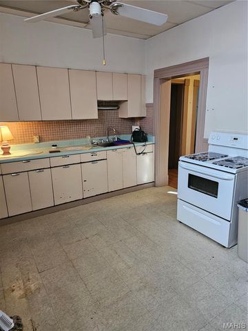 6104 Idaho Avenue, St Louis, MO 63111