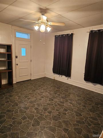 6104 Idaho Avenue, St Louis, MO 63111