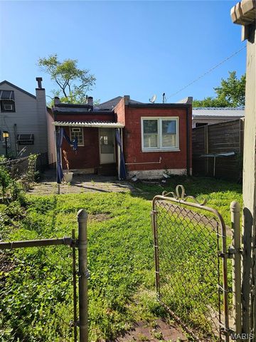 6104 Idaho Avenue, St Louis, MO 63111