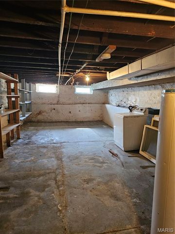 6104 Idaho Avenue, St Louis, MO 63111
