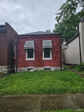 6104 Idaho Avenue, St Louis, MO 63111