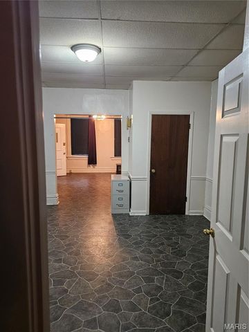 6104 Idaho Avenue, St Louis, MO 63111