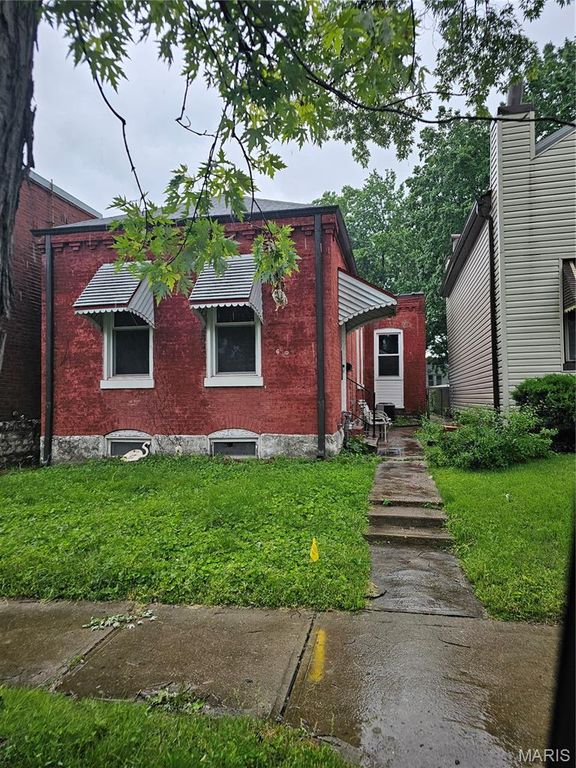 6104 Idaho Avenue, St Louis, MO 63111