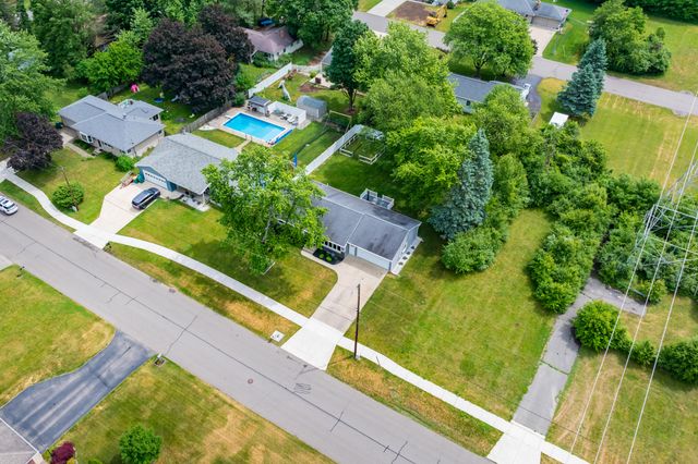 6201 Cypress Street, Portage, MI 49024