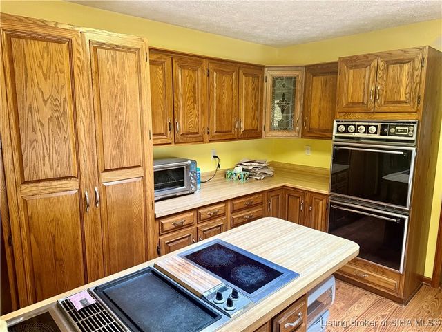 9818 Marion Martin Road, Charlestown, IN 47111