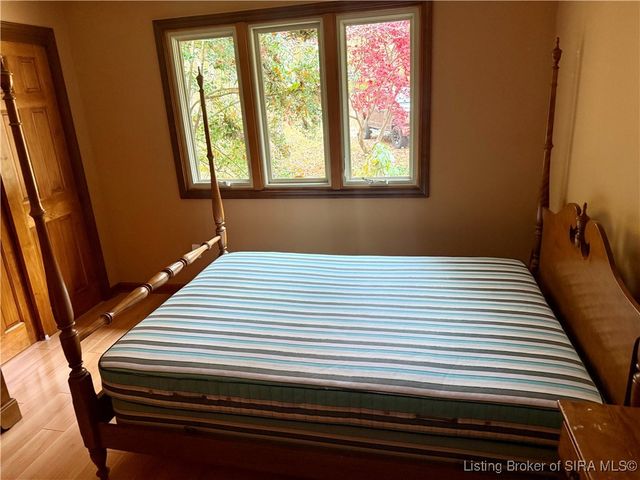 9818 Marion Martin Road, Charlestown, IN 47111