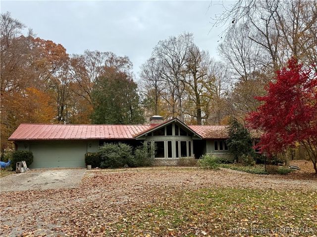 9818 Marion Martin Road, Charlestown, IN 47111