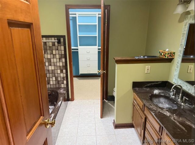 9818 Marion Martin Road, Charlestown, IN 47111