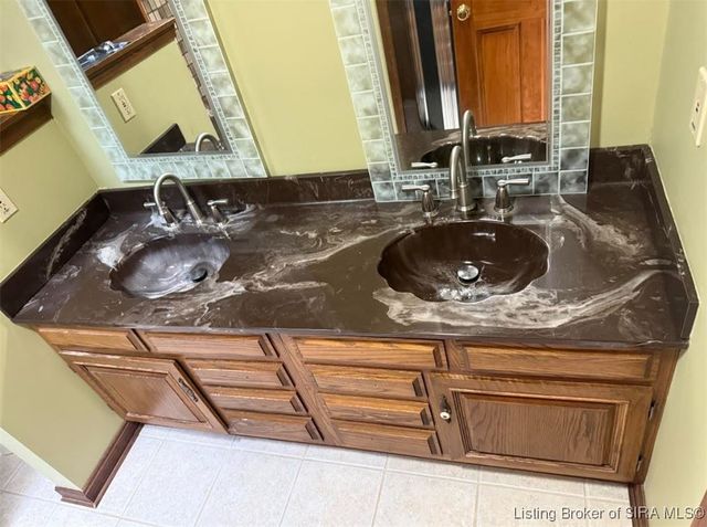 9818 Marion Martin Road, Charlestown, IN 47111