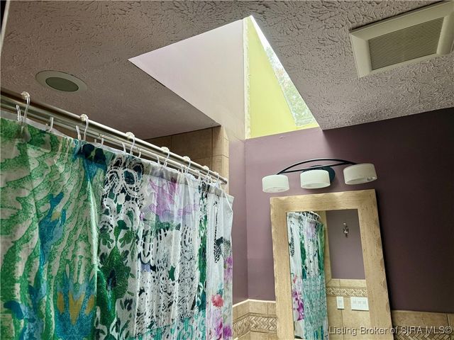 9818 Marion Martin Road, Charlestown, IN 47111