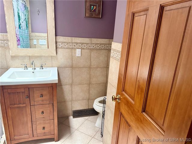 9818 Marion Martin Road, Charlestown, IN 47111