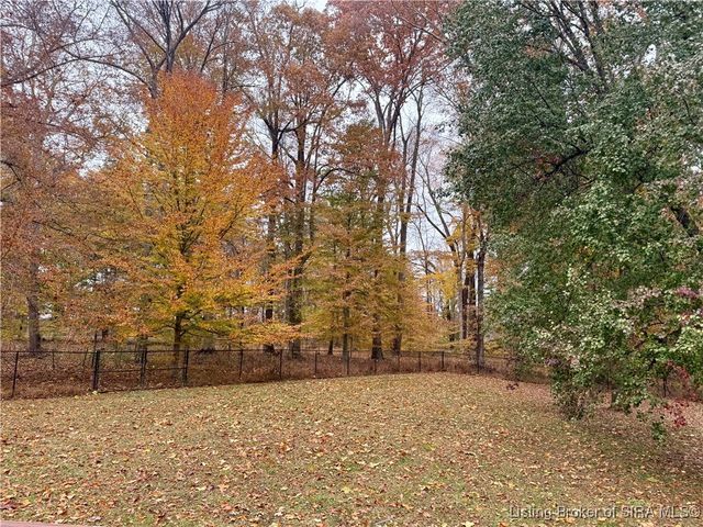 9818 Marion Martin Road, Charlestown, IN 47111