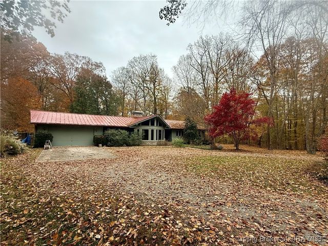 9818 Marion Martin Road, Charlestown, IN 47111