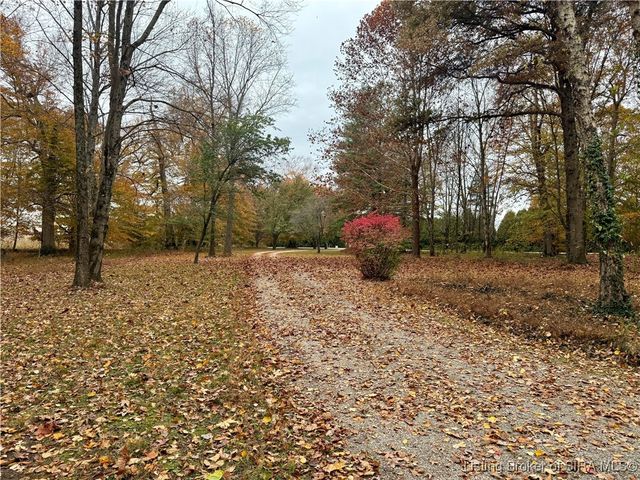 9818 Marion Martin Road, Charlestown, IN 47111