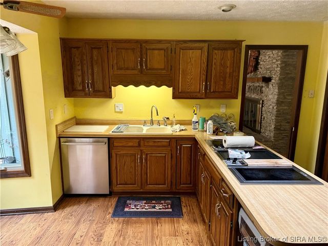 9818 Marion Martin Road, Charlestown, IN 47111